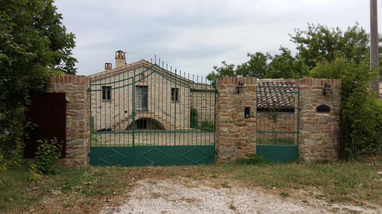 Locanda San Francesco Montecarotto Екстериор снимка